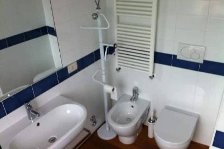 Location de vacances pour 10 personnes, avec terrasse, animaux acceptés à Lerici - 2