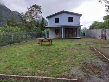Gîte pour 7 personnes, avec vue ainsi que jardin et terrasse à Cilaos