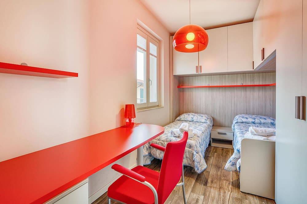 3 bedroom amazing home in Puegnago sul garda in Puegnago sul Garda, Gardasee-Berge