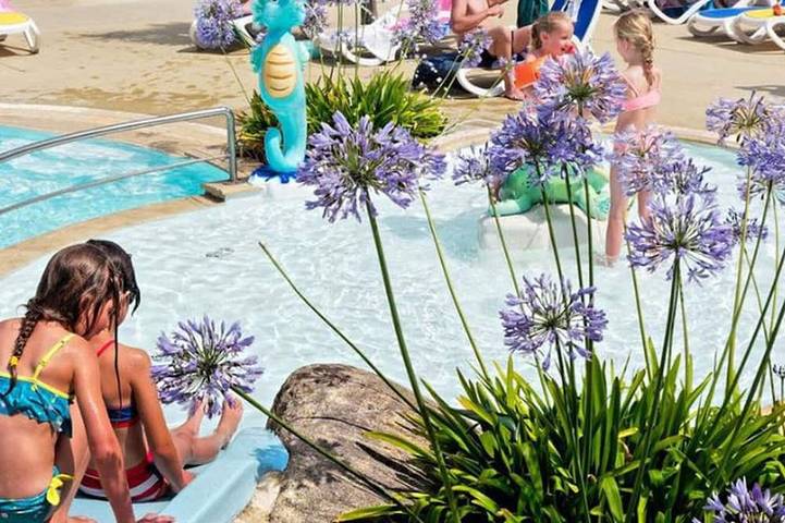 Camping pour 4 personnes à Saint-Lunaire - 3