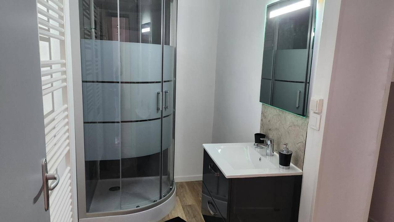 Appartement entier, Appartement tout confort vue sur les forts in Salins-les-Bains, Jura Francais
