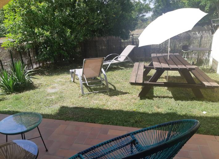 Appartement de vacances pour 4 personnes, avec jacuzzi et jardin ainsi que terrasse et piscine, animaux acceptés - 1
