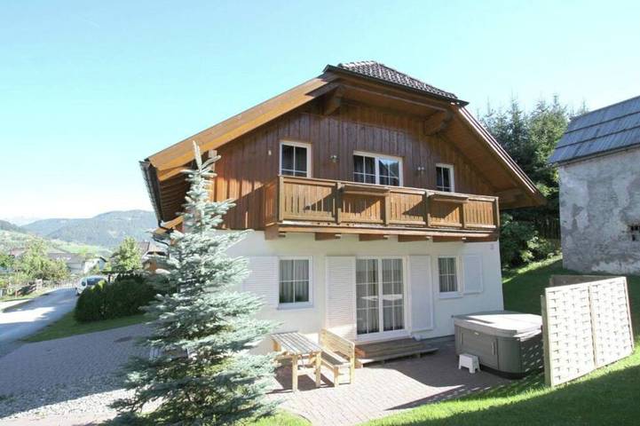 Vakantiehuis voor 8 personen, with whirlpool and tuin as well as sauna and balkon - 1
