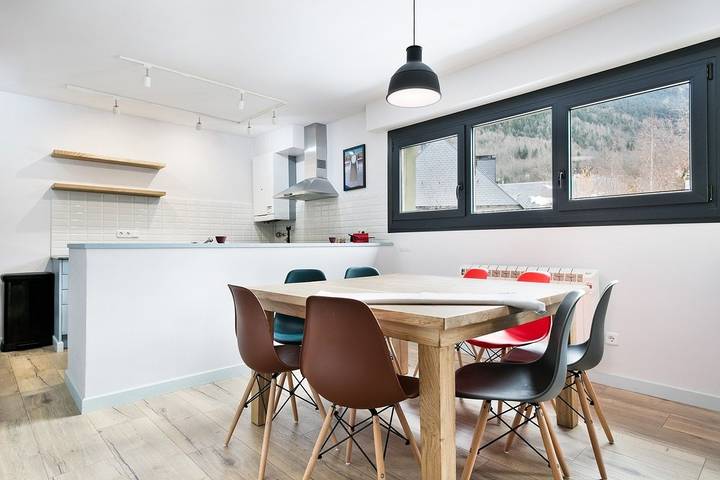 Appartement entier, Appartement de vacances pour 8 personnes in Garòs, Naut Aran