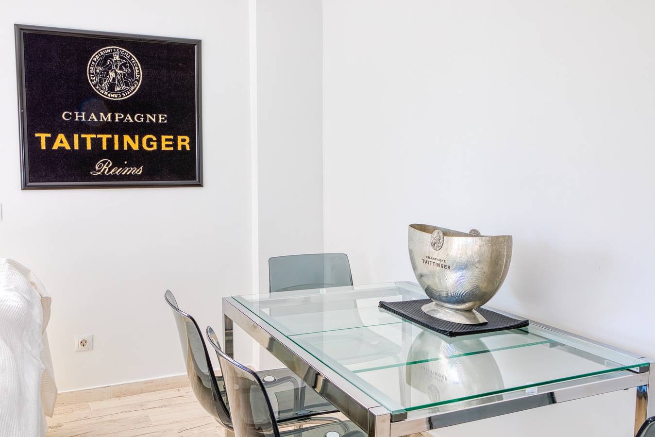 Geheel appartement, Cabopino in Playa Cabopino, Marbella