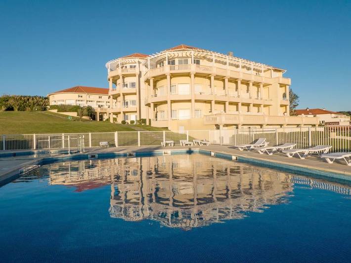 Location de vacances pour 4 personnes, avec jardin ainsi que bassin pour enfant et piscine, animaux acceptés dans Plage de la côte des Basques - 2