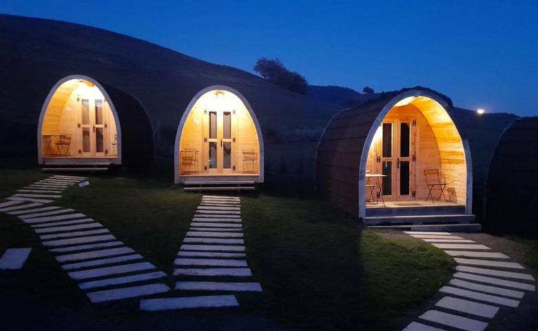 Camping para 2 personas, con piscina además de vistas y jardín, Se admiten mascotas en Navarra