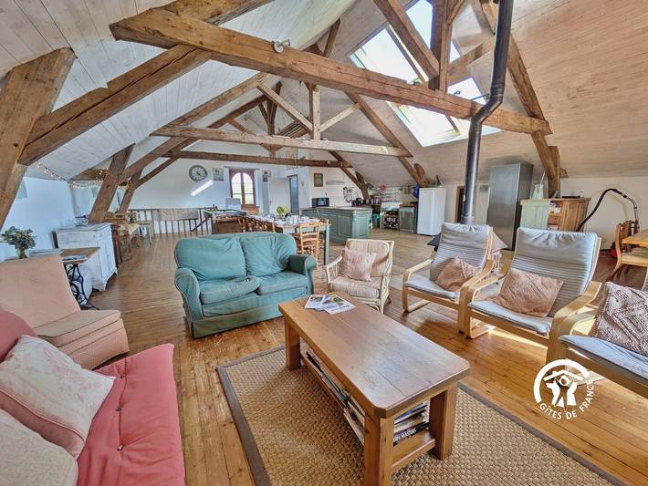 Gîte pour 14 personnes, avec balcon dans Mayenne - 2