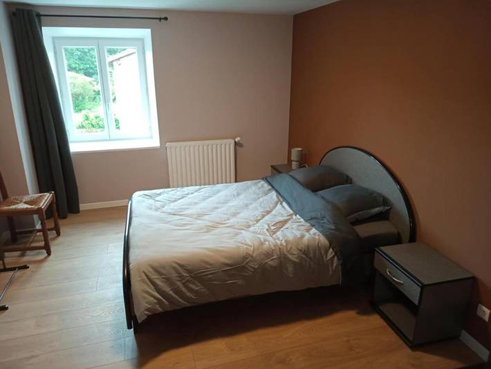 Gîte pour 6 personnes, avec terrasse à Peyrilhac