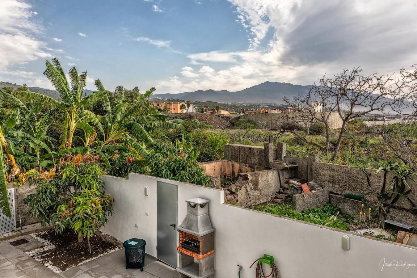 Appartement entier, Appartement 'Casa Tilola' avec vue sur la montagne, Wi-Fi et climatisation in Los Llanos, Los Llanos de Aridane