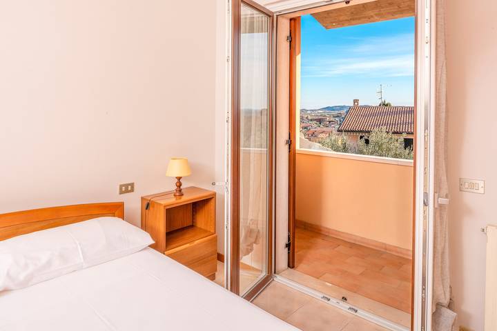 Ferienwohnung für 5 Personen, mit Balkon und Terrasse sowie Garten in Cavaion Veronese - 3