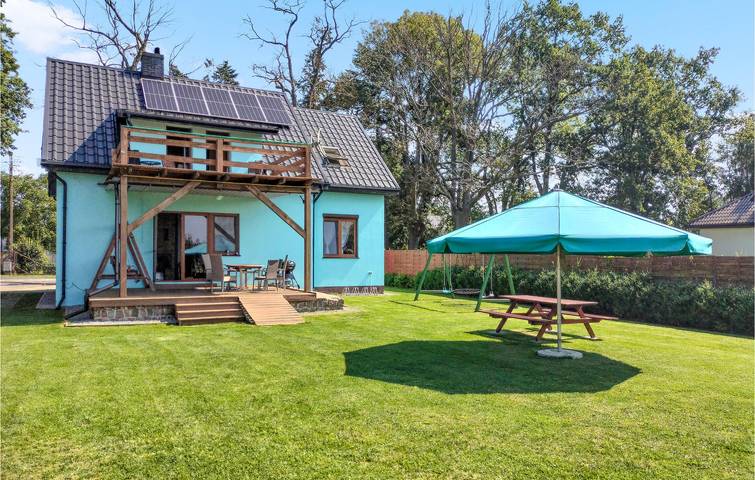 Ferienhaus für 8 Personen, mit Terrasse in Nowe Warpno