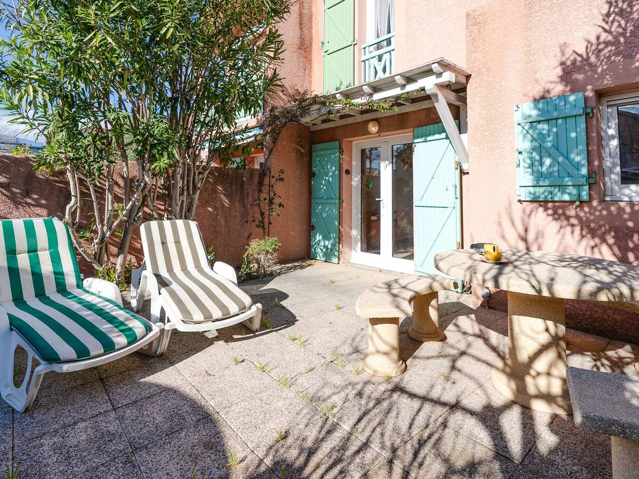 3-room pavilion near Grazel Beach, air conditioning, private parking in Gruissan (Ville), Gruissan