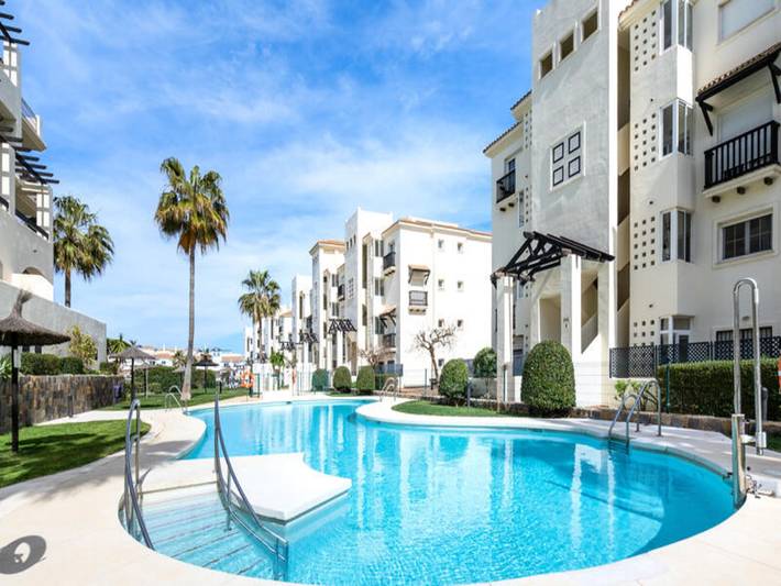 Apartamento para 6 personas, con jardín, Familias con niños en San Luis de Sabinillas