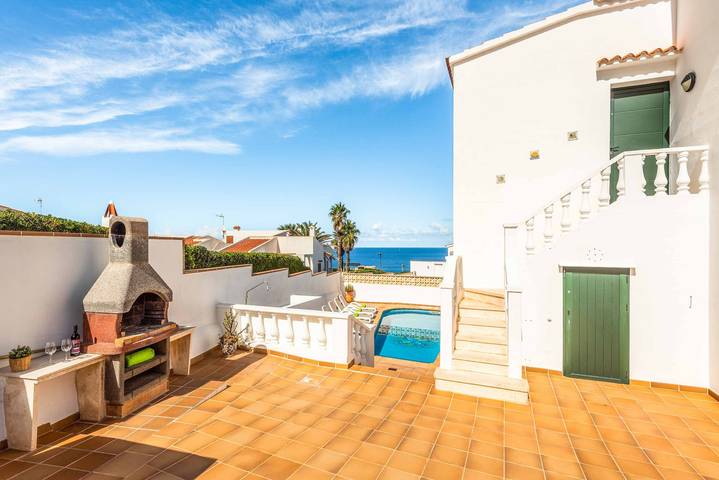 Location de vacances pour 4 personnes, avec terrasse et piscine à Arenal d'en Castell - 4