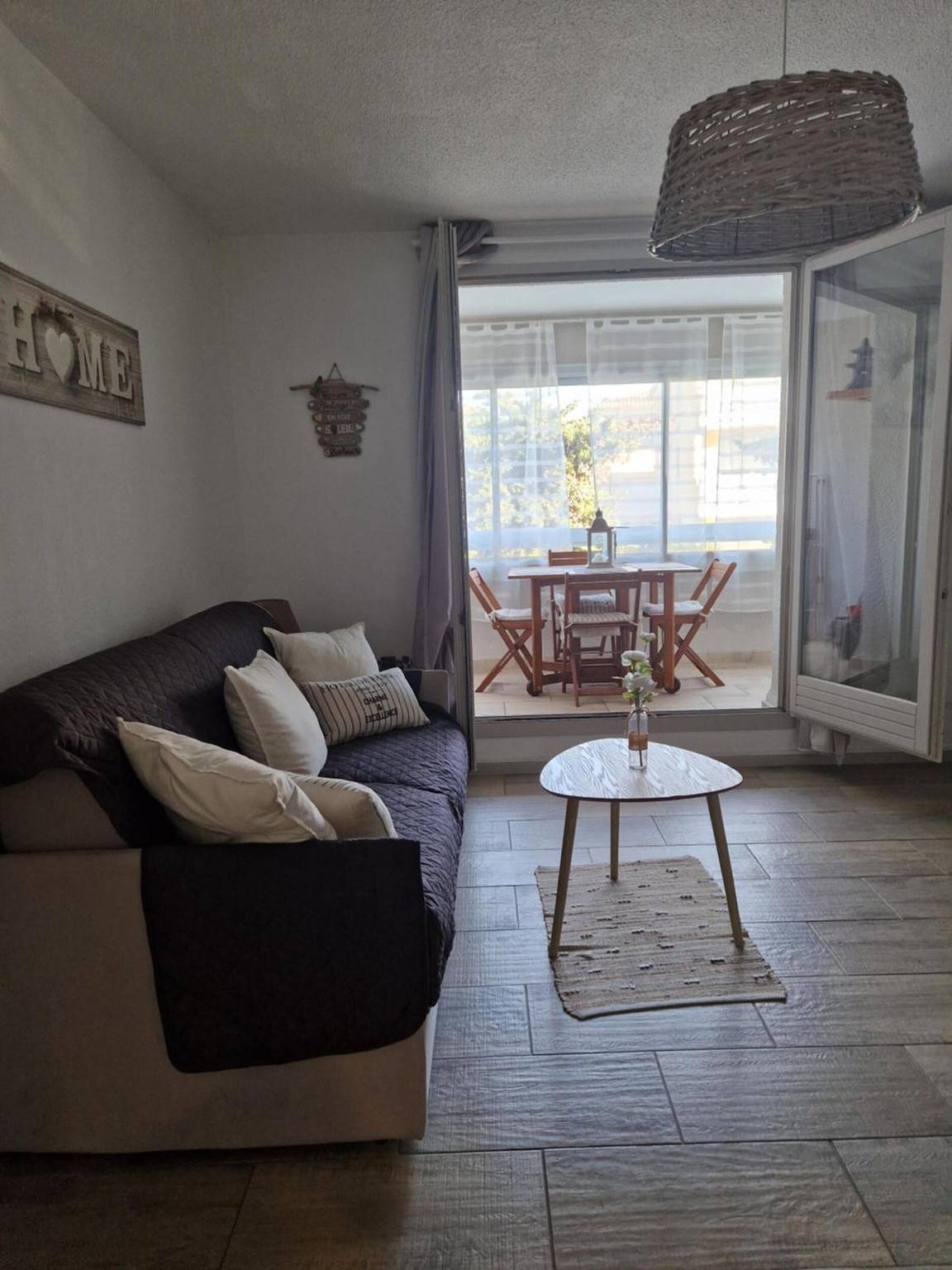 Estudio entero, Estudio 'Sanary Sur Mer, Soleil Et Douceur I' con terraza privada, Wi-Fi y aire acondicionado in Sanary-sur-Mer, Costa mediterránea (Francia)