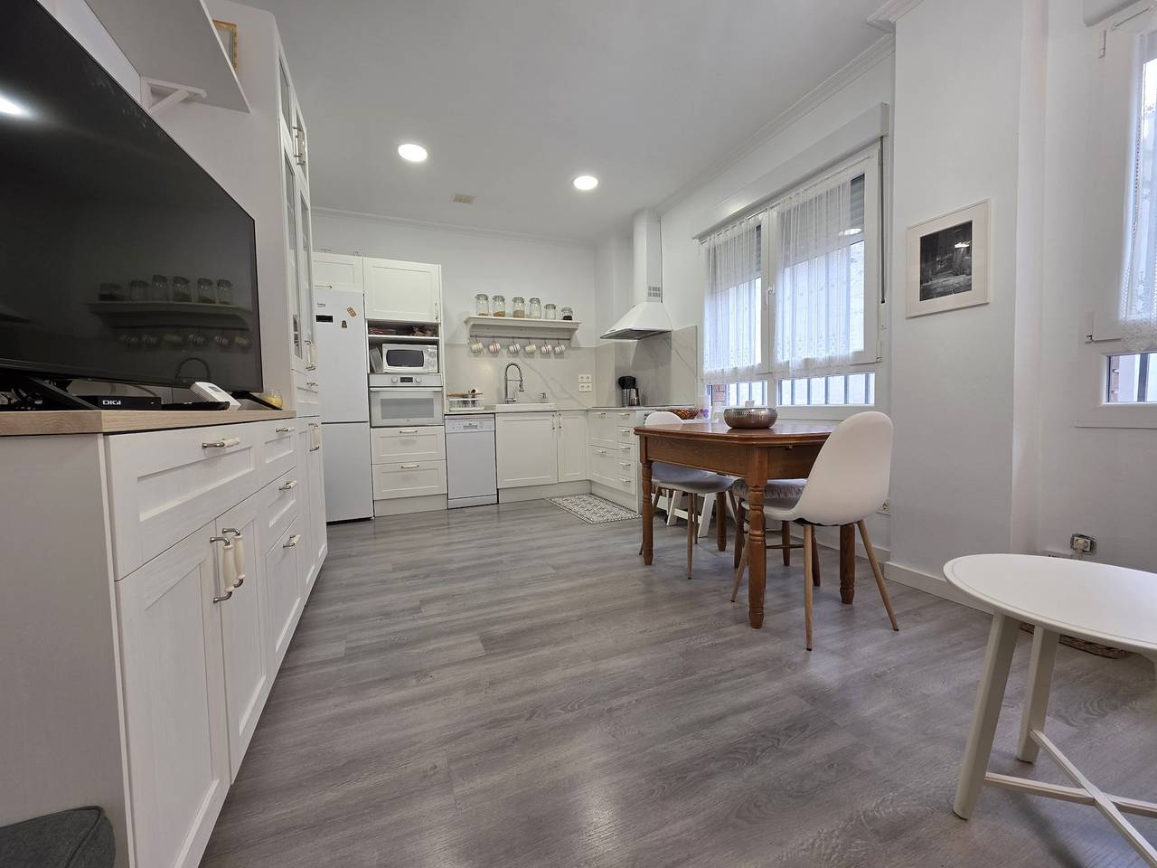 Appartamento intero, 1A165 Moderno y coqueto apartamento con garaje in Gijon, Costa Verde (Spagna)