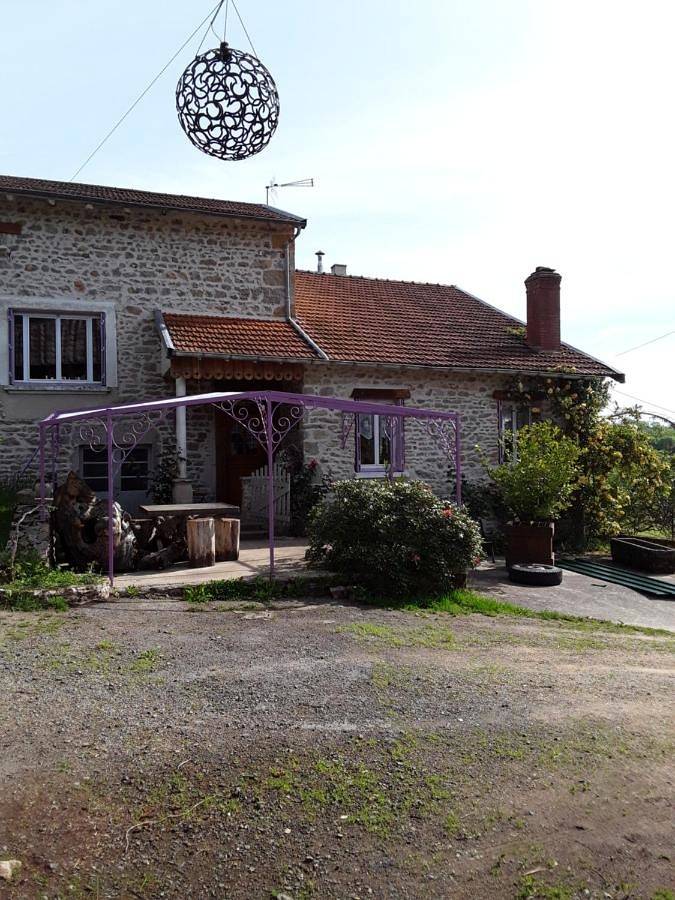 Location de vacances pour 7 personnes, avec Terrasse à Montagny-sur-Grosne