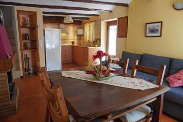 Casa rural para 7 personas, con vistas y terraza, Se admiten mascotas en Beceite
