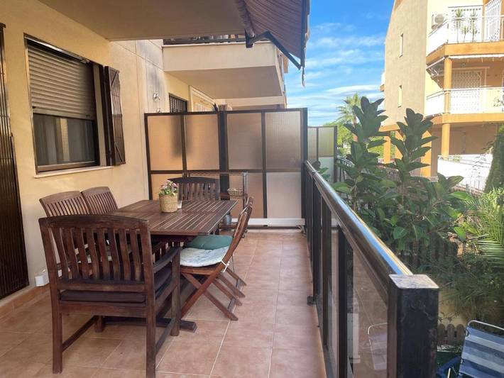 Gîte pour 5 personnes, avec Balcon et Jacuzzi ainsi que Terrasse et Jardin à Puçol
