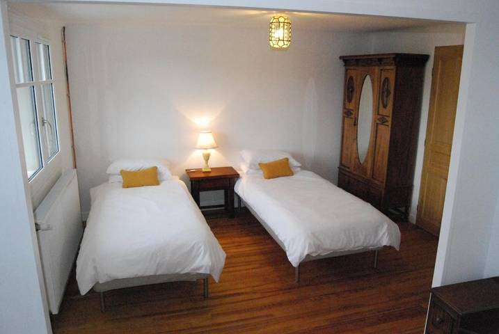 Location de vacances pour 2 personnes, avec vue ainsi que jardin et terrasse à Saint-Pastous - 3