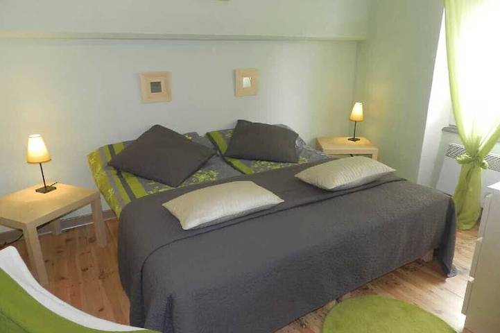 Location de vacances pour 4 personnes, avec balcon et jacuzzi à Saint-André-de-Vézines - 2