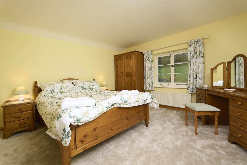 2 Lower Spire, a rural retreat like no other! in Dulverton, Somerset