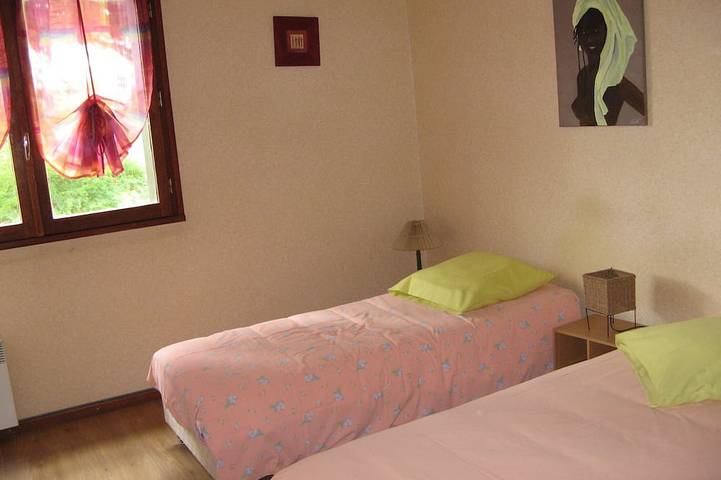 Apartamento entero, Apartamento amueblado T4 en Cahors Lot a 10 minutos a pie del centro histórico in Cahors, Quercy