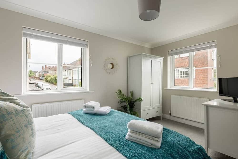 Stylish Town House - Central, Detached, Parking, Garden in Bournemouth, Angleterre du Sud-Ouest