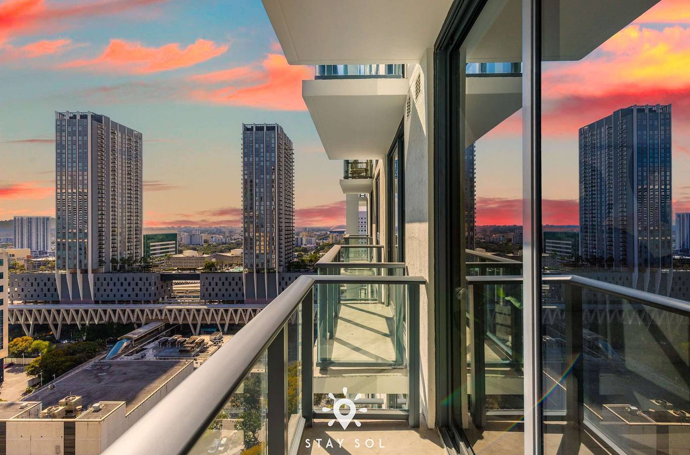 Apartamento entero, Urban Retreat -Private Balcony - Modern Miami in Miami, Florida