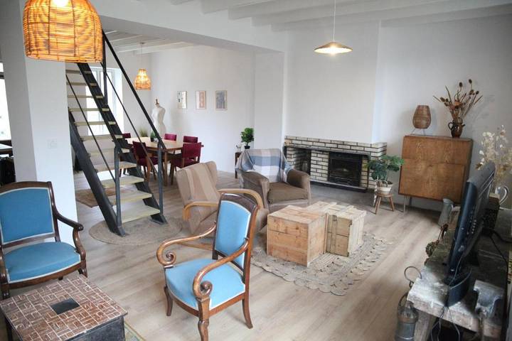 Location de vacances pour 8 personnes, avec vue et jardin, animaux acceptés à Carolles - 2