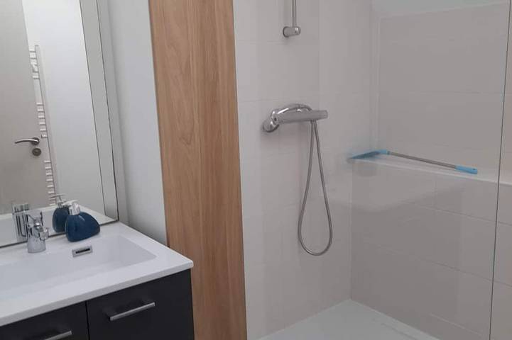 Gîte pour 7 personnes, avec balcon, animaux acceptés dans Plage de Keraude - 4