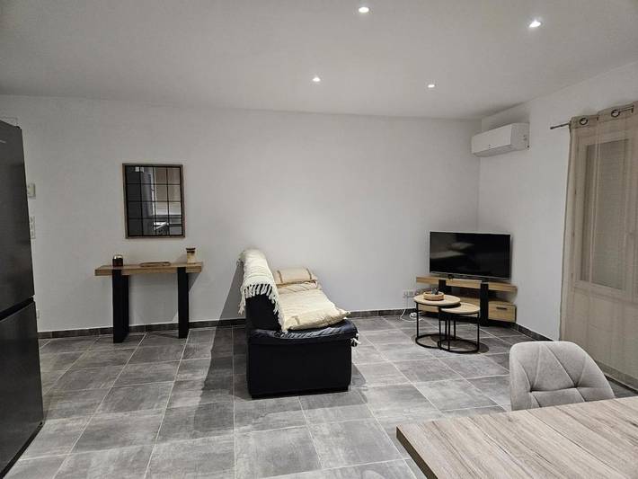 Gîte pour 2 personnes, avec terrasse à Garons - 4