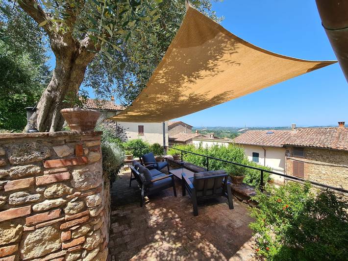 Hel lejlighed, Apartment 'La Terrazza, Cetona, Toscana' with Mountain View, Wi-Fi and Air Conditioning in Cetona, Siena Provinsen