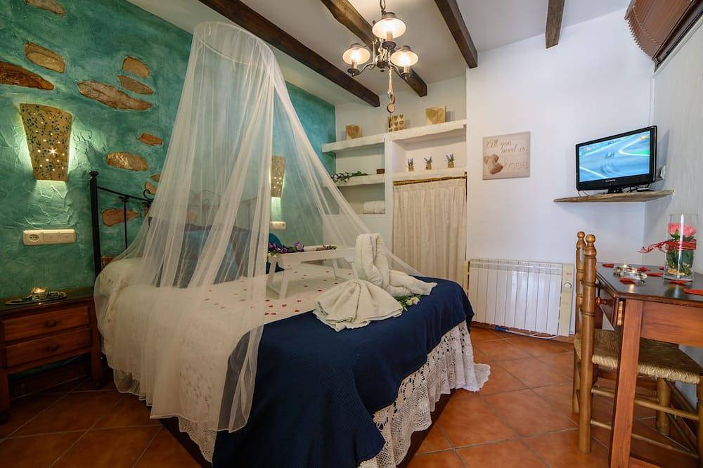 Casa Rural \"La Casa Al Revés\" in Laroya, Provincia de Almería