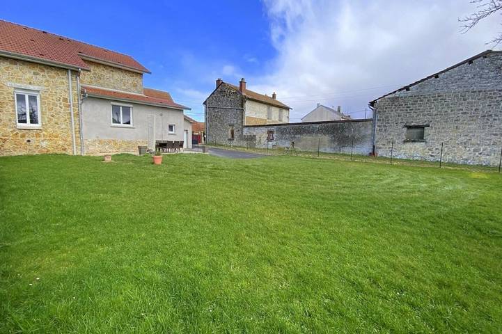 Location de vacances pour 6 personnes dans Hauviné