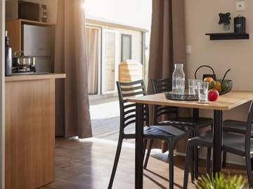 Camping pour 4 Personnes dans Saint-Hubert-des-Biards, Région de Bayeux, Photo 4