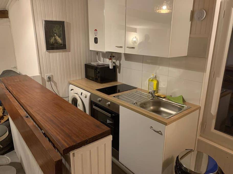 Appartement entier, One-Bedroom Apartment in Gréolières, Région de Cannes