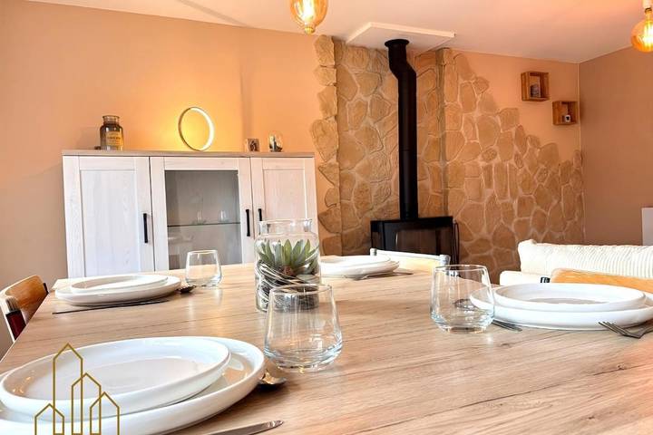 Location de vacances pour 6 personnes, avec terrasse, animaux acceptés à Riorges - 2