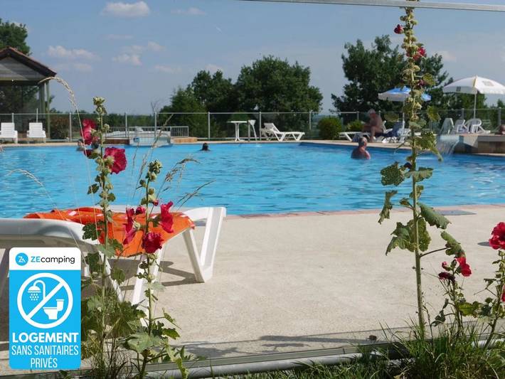 Tente pour 5 personnes, avec bassin pour enfant et jacuzzi dans le Lot-et-Garonne - 2