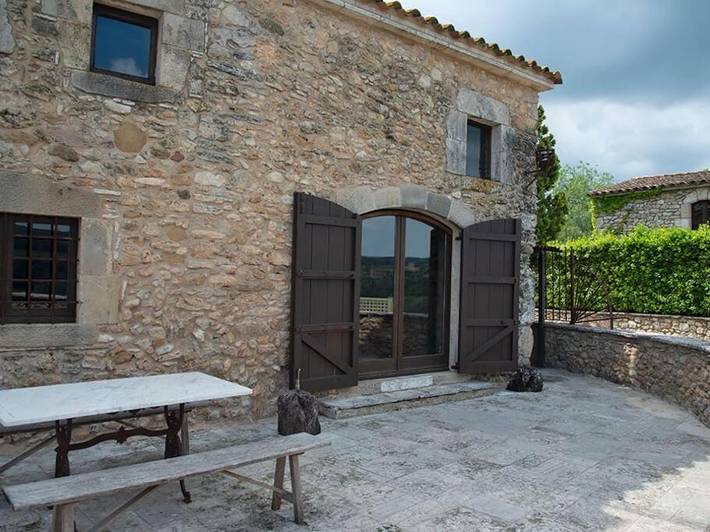 Casa rural para 5 personas, con jardín y piscina, Se admiten mascotas en Pla de l'Estany - 3