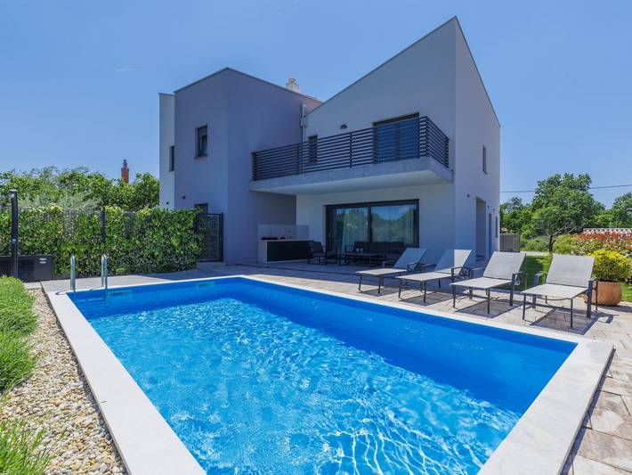 Ferienhaus für 6 Personen, mit Garten in Kosinozici