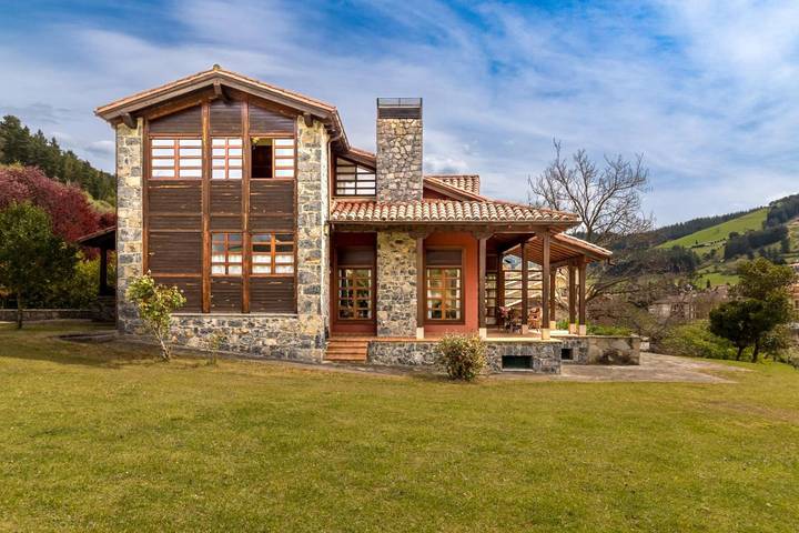 Location de vacances pour 8 personnes, avec jardin et vue à Potes - 3