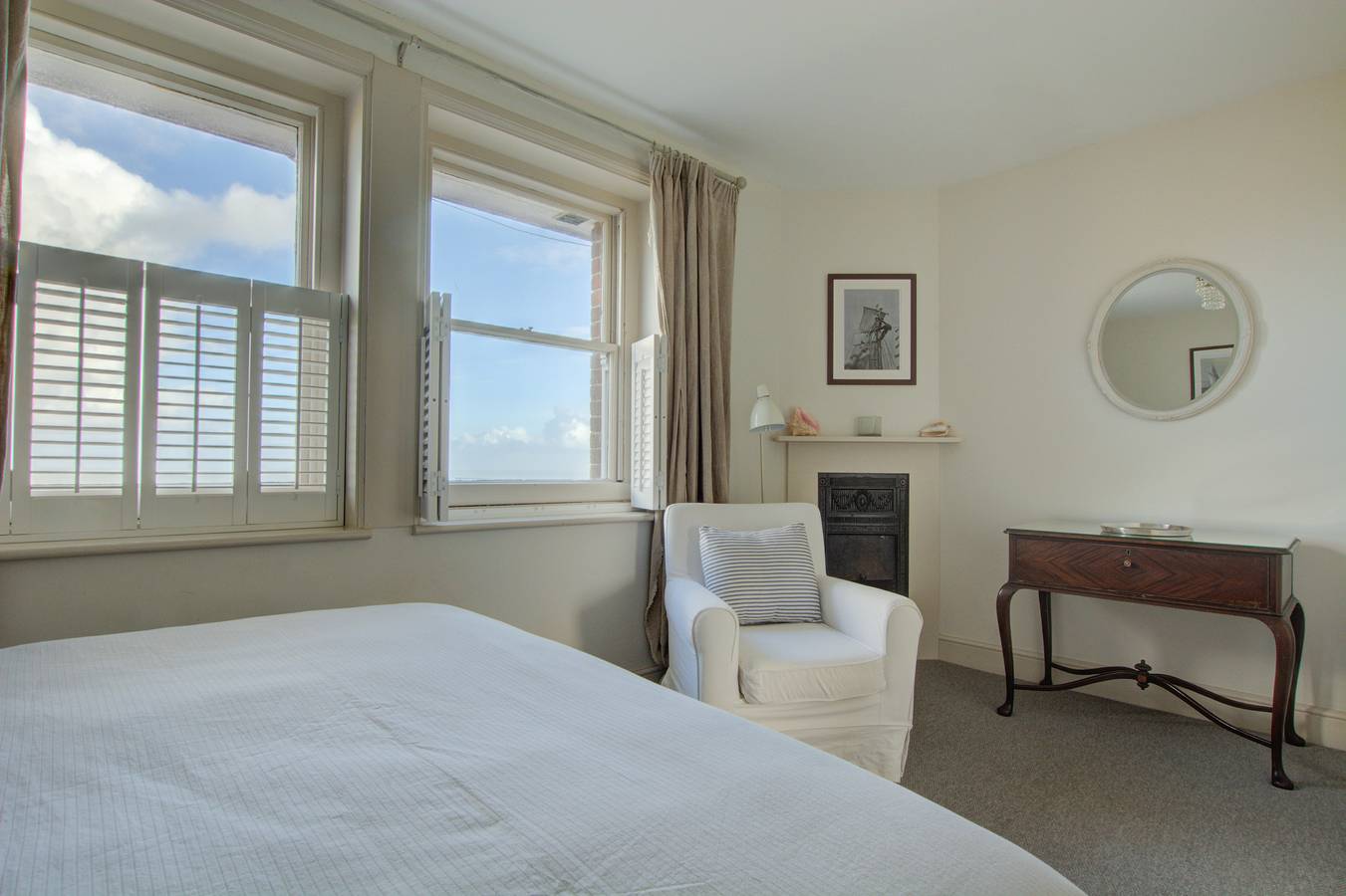 Lower Coastguard Cottage in Hastings, Sussex Est