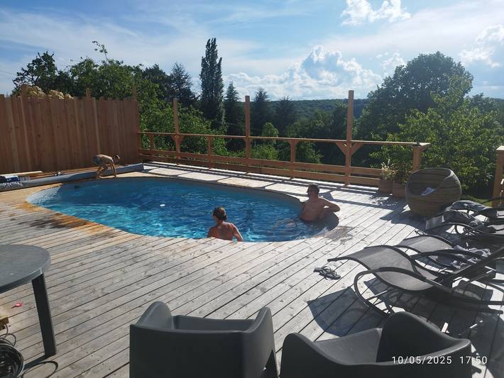 Chambre d’hôte pour 2 personnes, avec Jardin et Piscine à Saint-Malo-en-Donziois