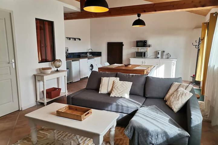 Gîte pour 5 personnes, avec jardin dans Région de Besse-et-Saint-Anastaise