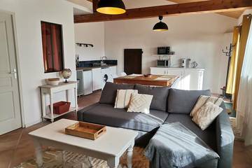 Gîte pour 5 personnes, avec jardin à Vernet-la-Varenne
