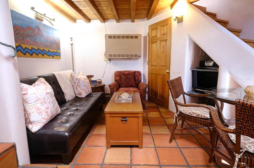 Casas de Guadalupe, Casita G, Loft-Stil, für 3 Personen, abseits der Plaza in Santa Fe, Santa Fe County