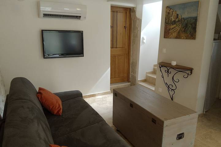 Le Souliadou, gîte  avec piscine privative, vos vacances en Comtat Venaissin. in Saint-Didier, Parc naturel régional du Mont-Ventoux