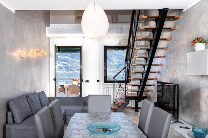 Gîte pour 5 personnes, avec terrasse ainsi que vue sur le lac et vue à Lovere - 2